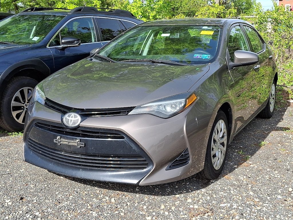Used 2018 Toyota Corolla LE Sedan