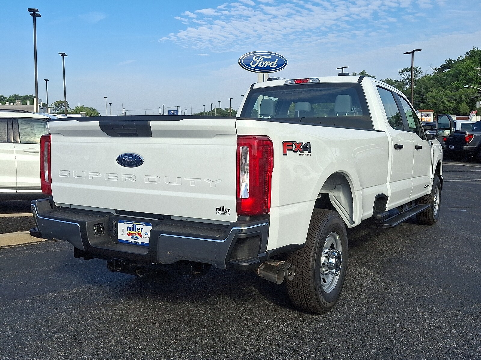2025 Ford F-350 XL photo 4