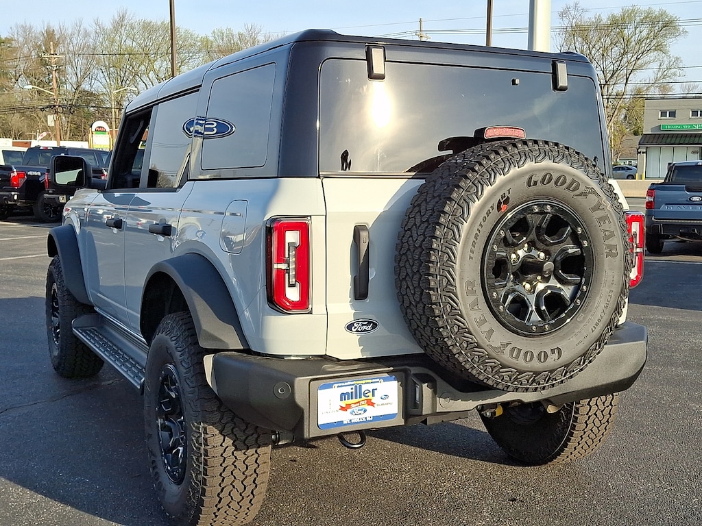 New 2026 Ford Bronco Outer Banks SUV
