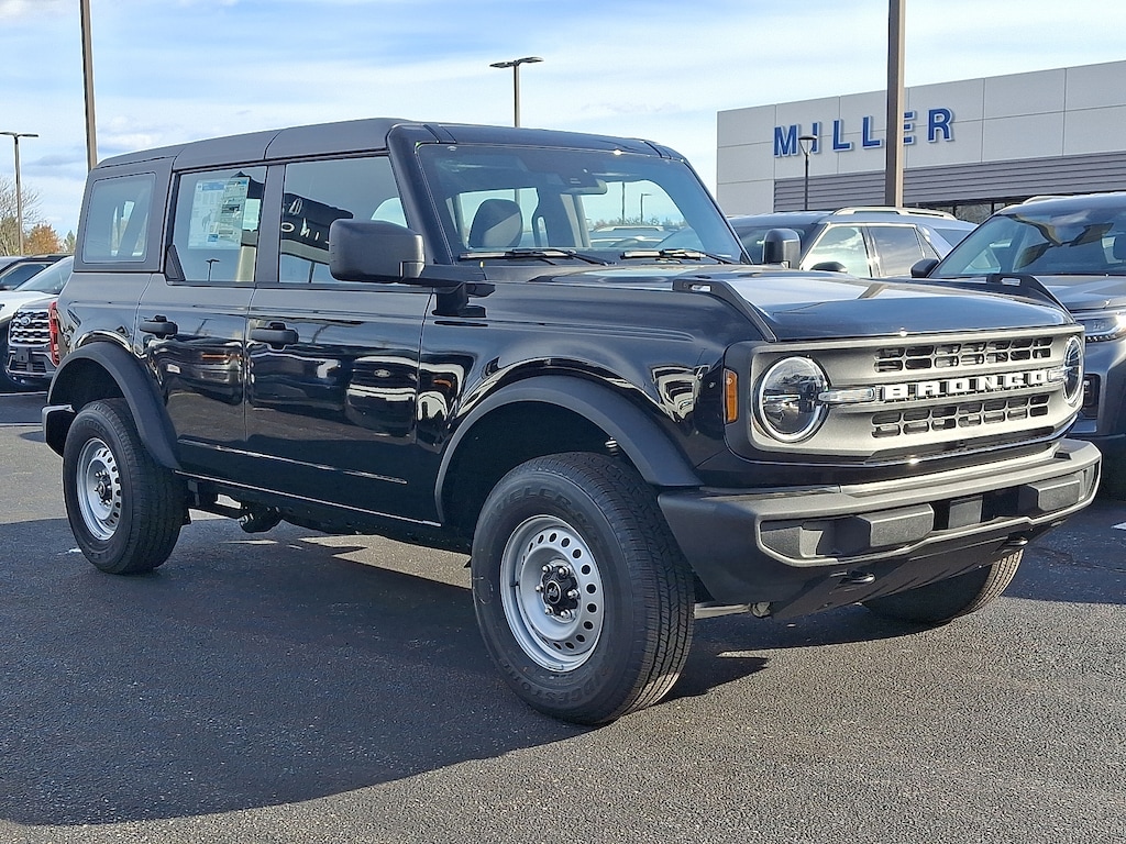 New 2025 Ford Bronco Base SUV