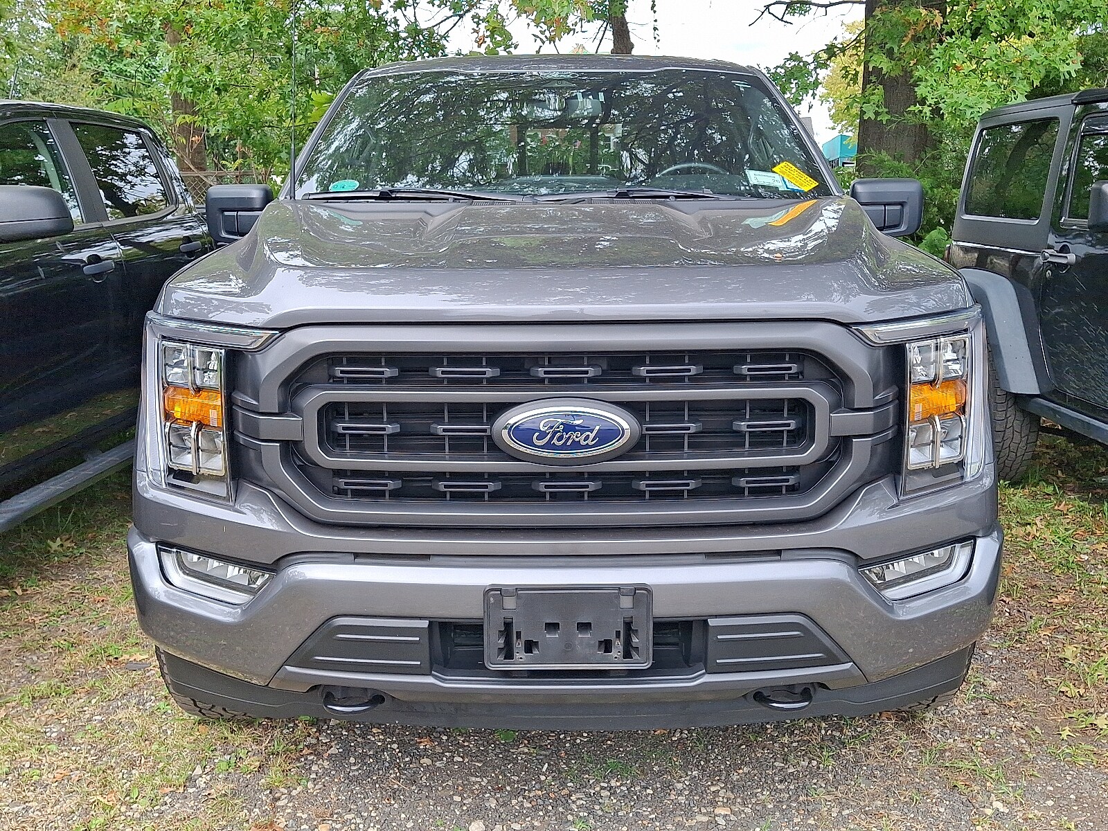 2022 Ford F-150 XLT photo 2