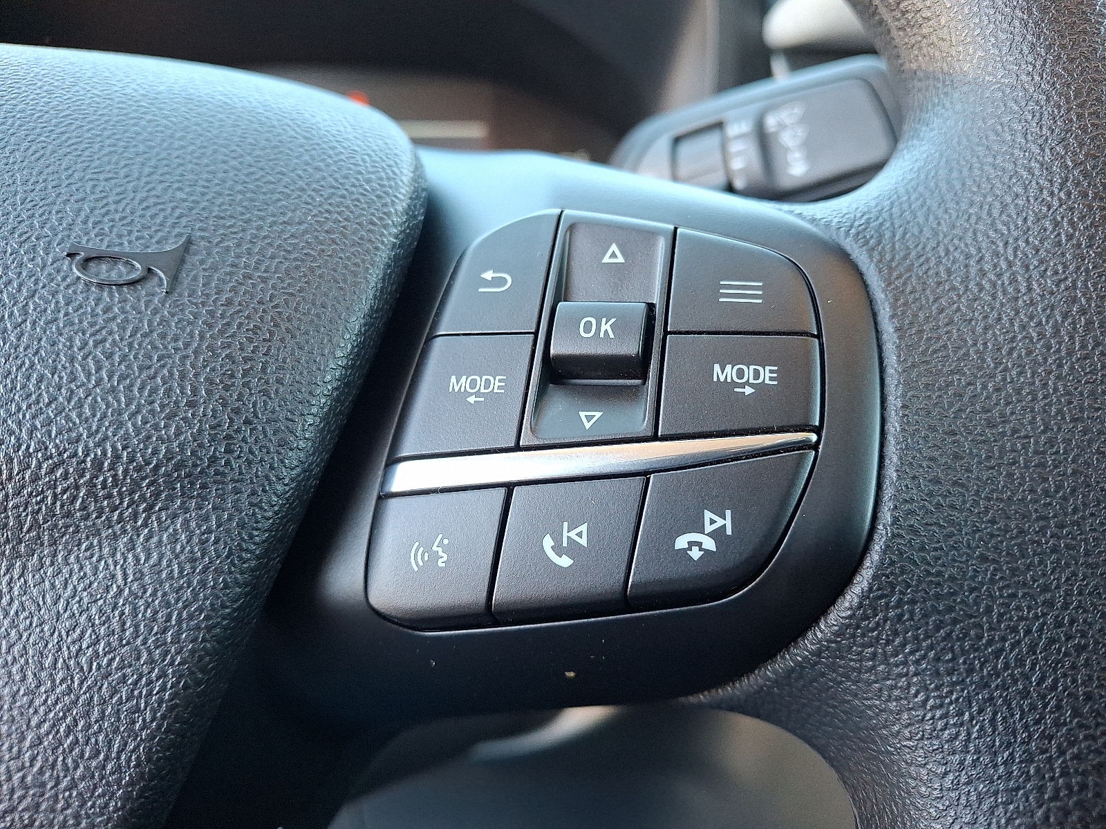 2025 Ford Maverick XLT - Photo 12