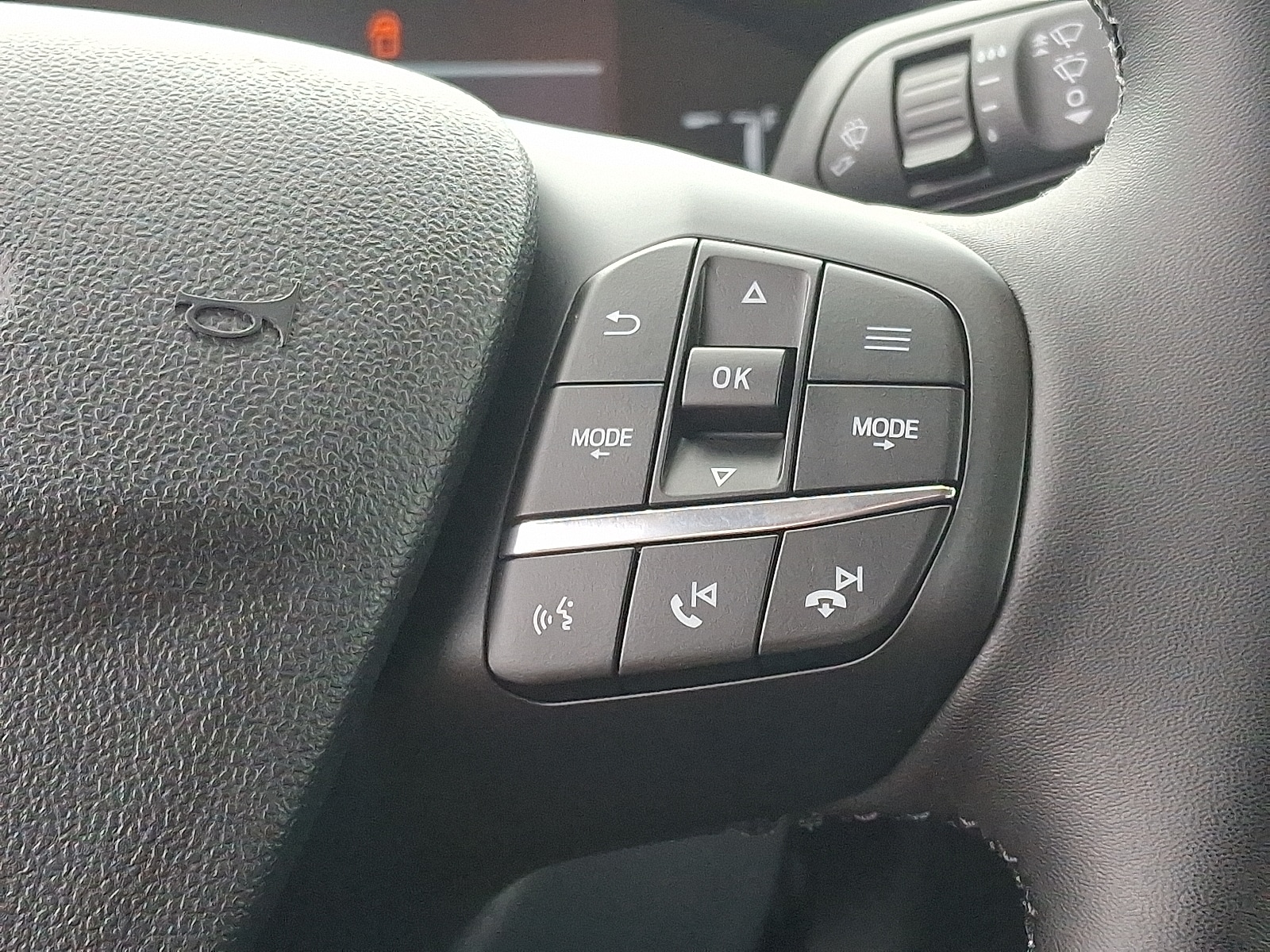 2025 Ford Maverick XLT - Photo 13