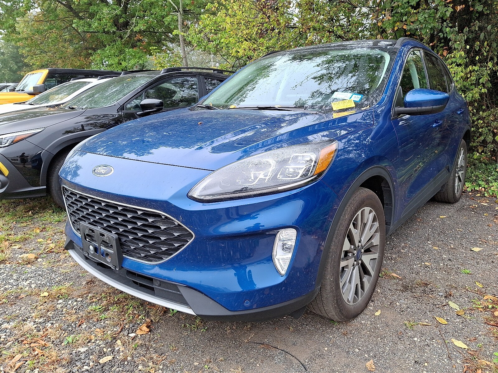 2022 Ford Escape Titanium photo 3