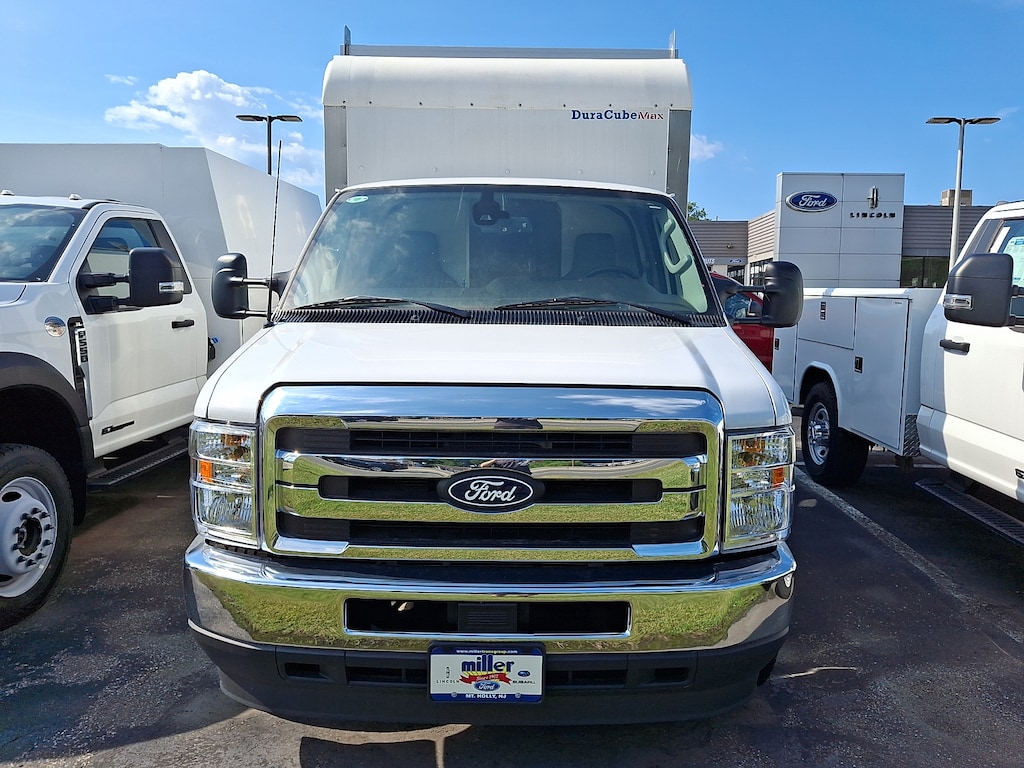 New 2026 Ford Econoline Cutaway E-350 SRW VAN