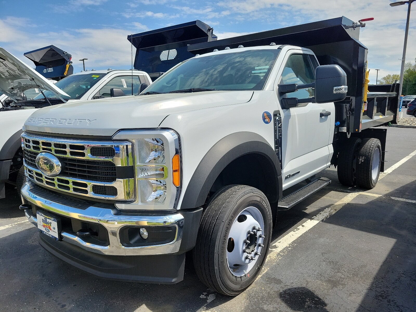 2023 Ford F-450 photo 2
