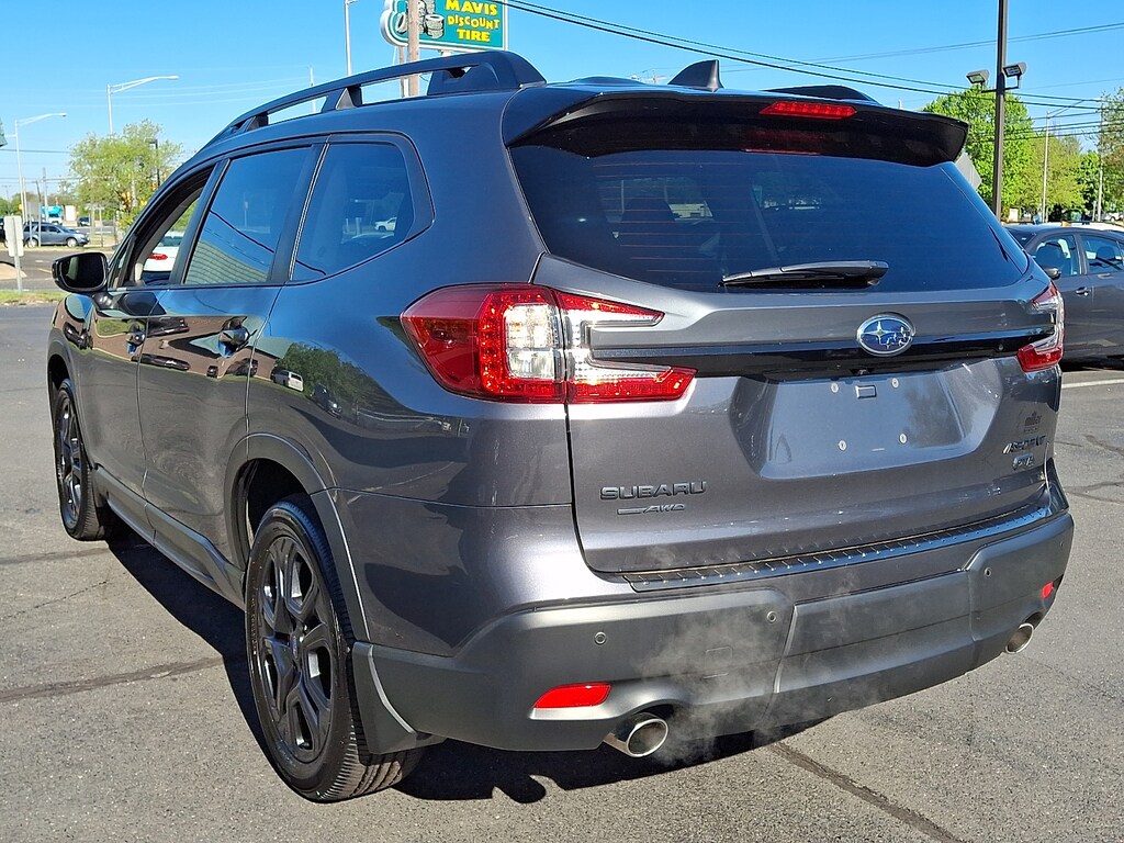 Used 2025 Subaru Ascent Onyx Edition Limited 7-Passenger Sport Utility