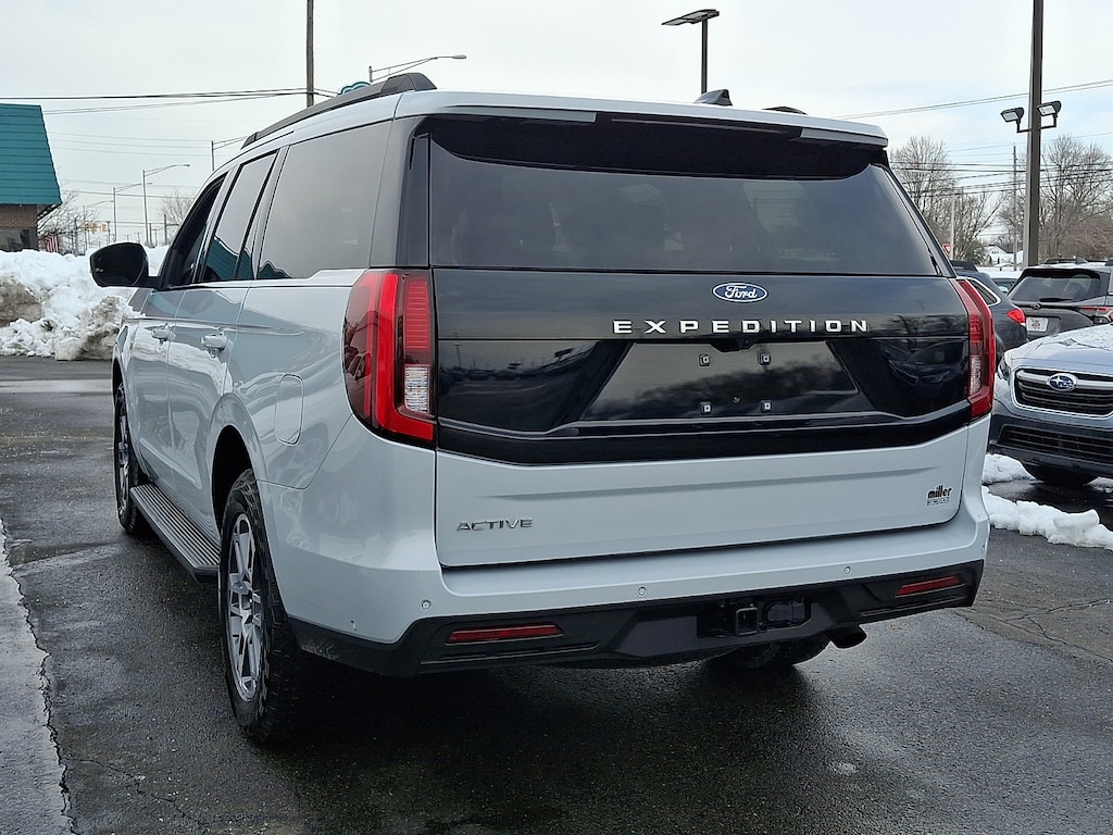 Used 2025 Ford Expedition Active Sport Utility