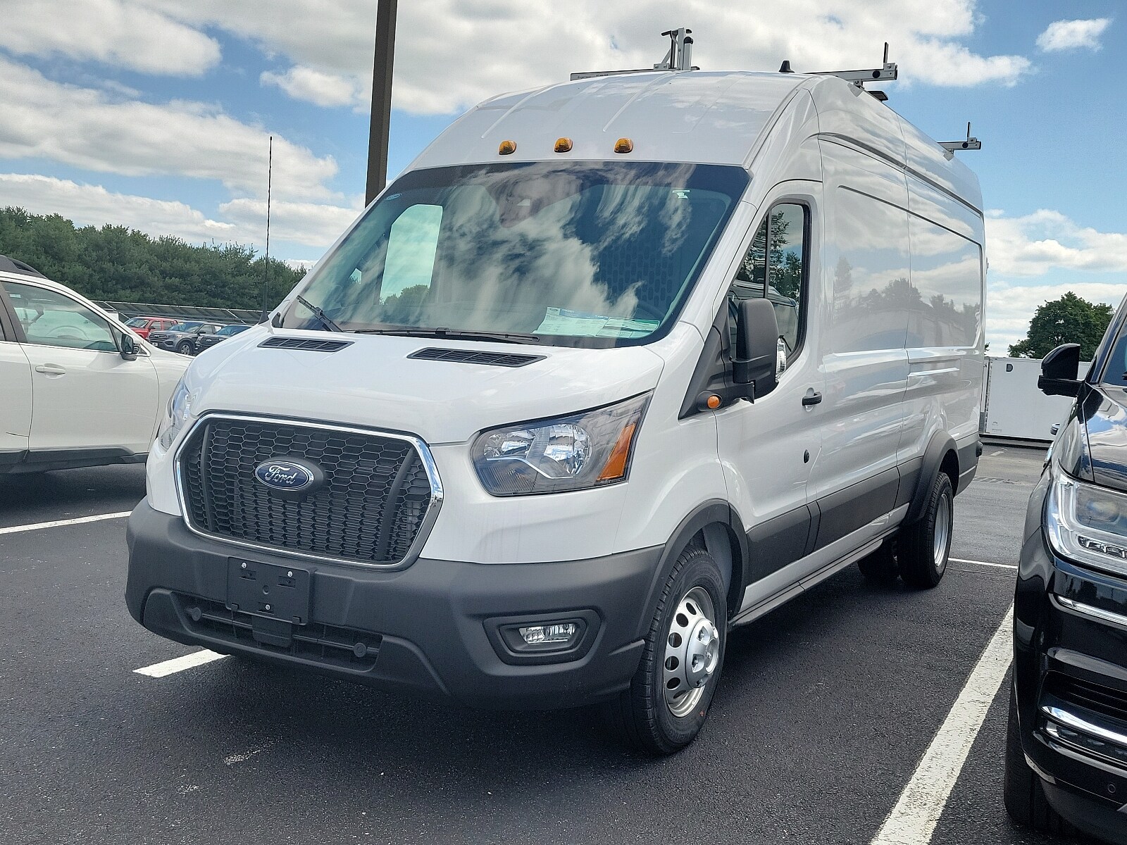 2024 Ford Transit Cargo Van photo 3