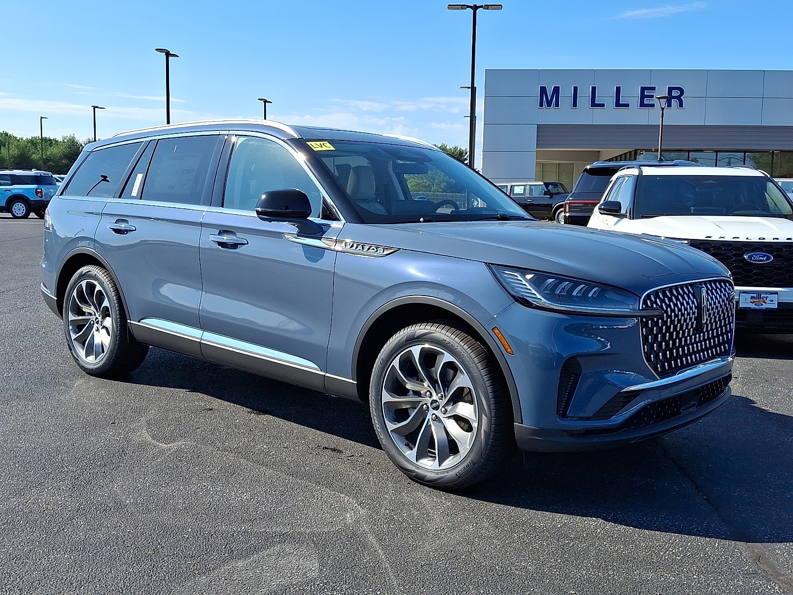 2026 Lincoln Aviator Reserve AWD's photo