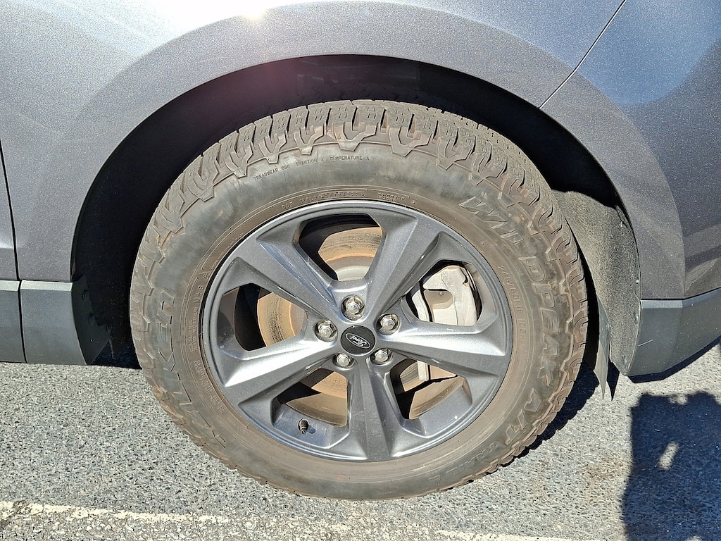 Used 2024 Ford Edge SEL Sport Utility