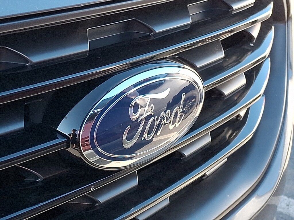 Used 2024 Ford Edge SEL Sport Utility