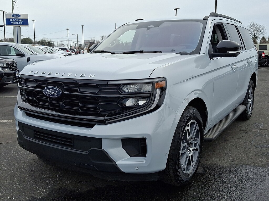 Used 2025 Ford Expedition Active Sport Utility