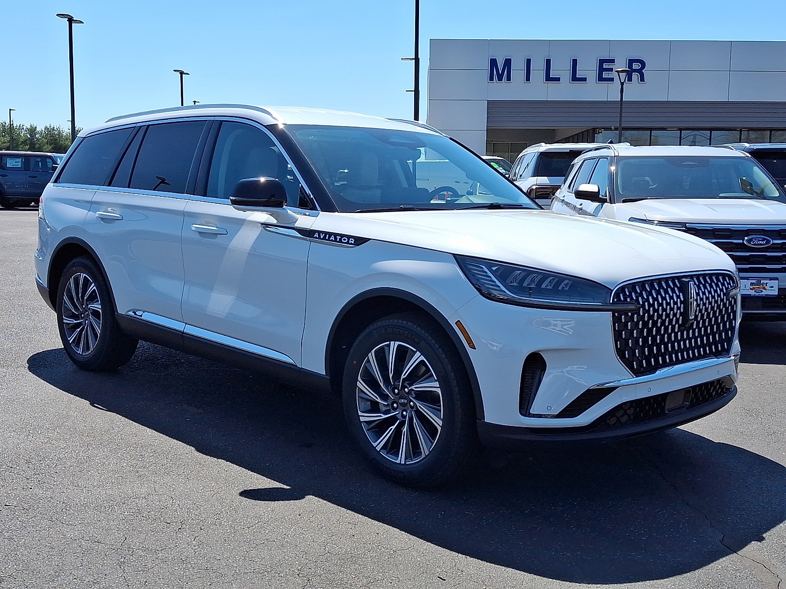 2026 Lincoln Aviator Premiere AWD's photo