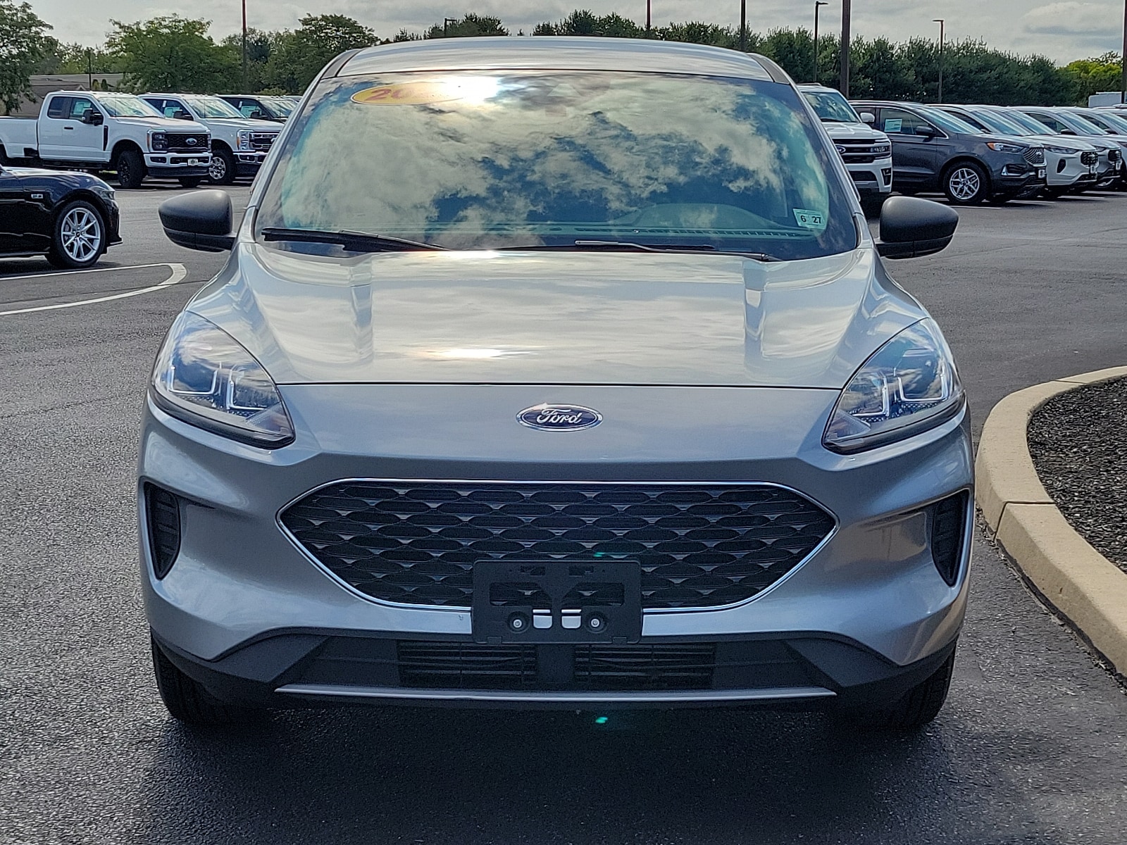 Used 2022 Ford Escape SE with VIN 1FMCU9G66NUA29692 for sale in Lumberton, NJ