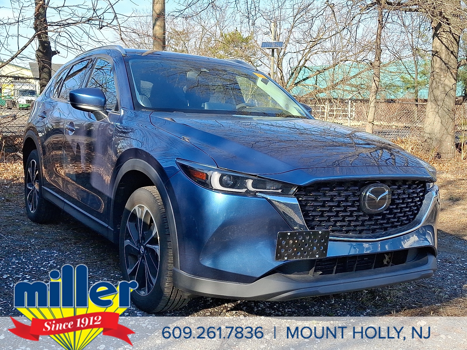 2023 Mazda CX-5 S Premium package's photo