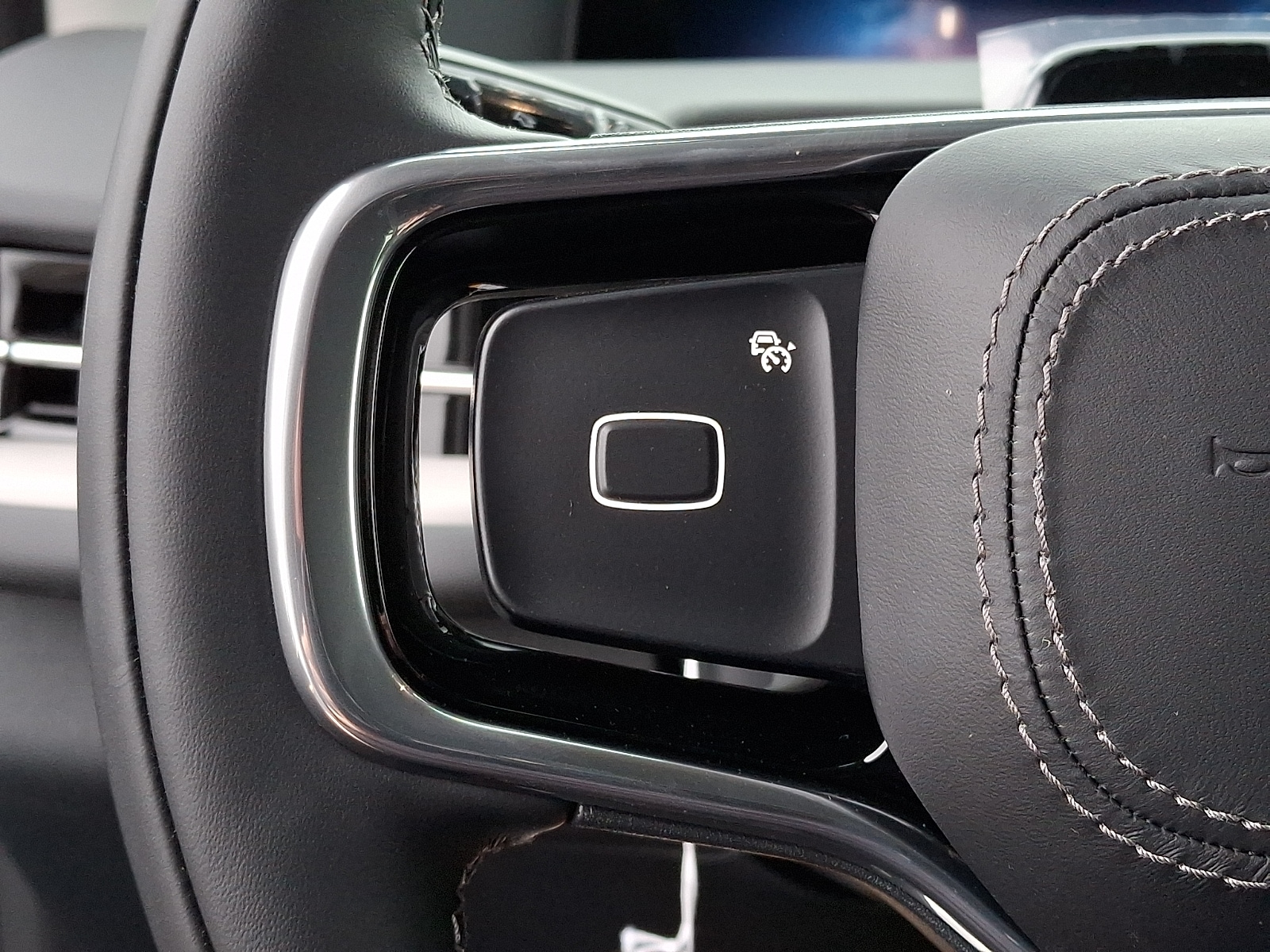 2026 Lincoln Navigator Premiere - Photo 11