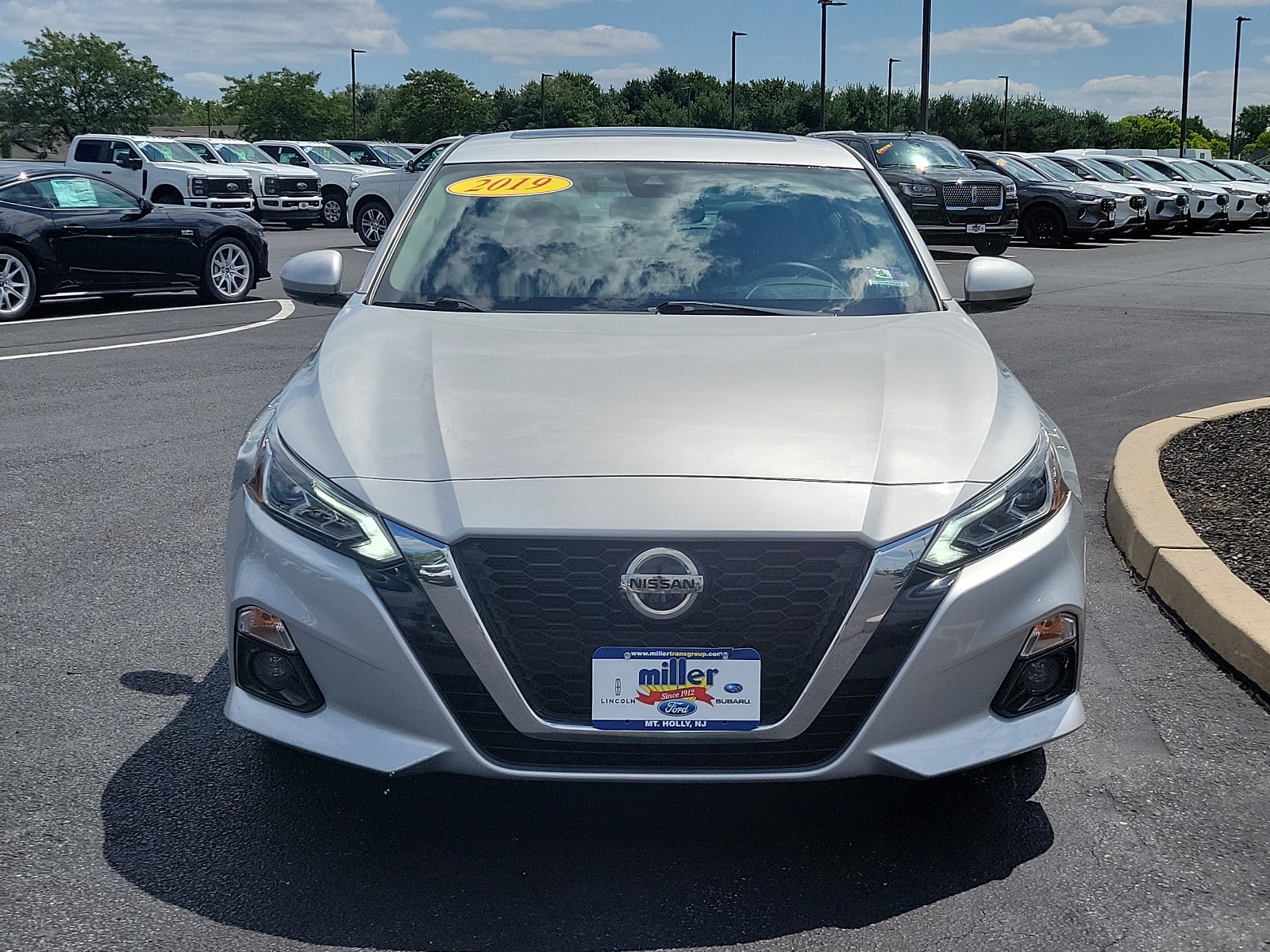 Used 2019 Nissan Altima SV with VIN 1N4BL4DV2KC114392 for sale in Lumberton, NJ