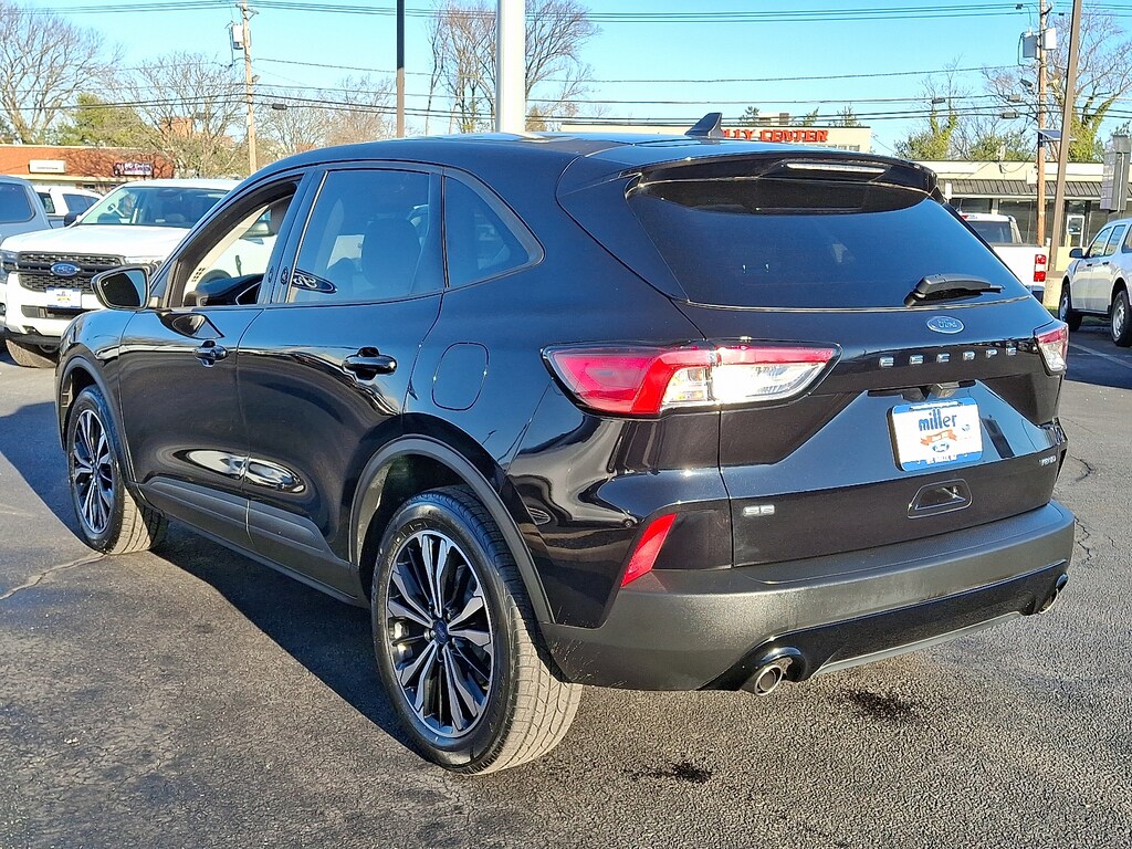 Certified 2022 Ford Escape SE Sport Utility
