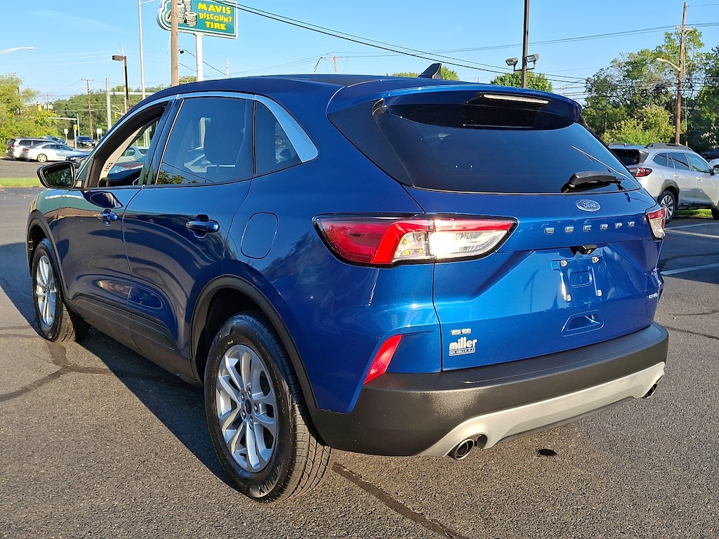 Used 2022 Ford Escape SE Sport Utility
