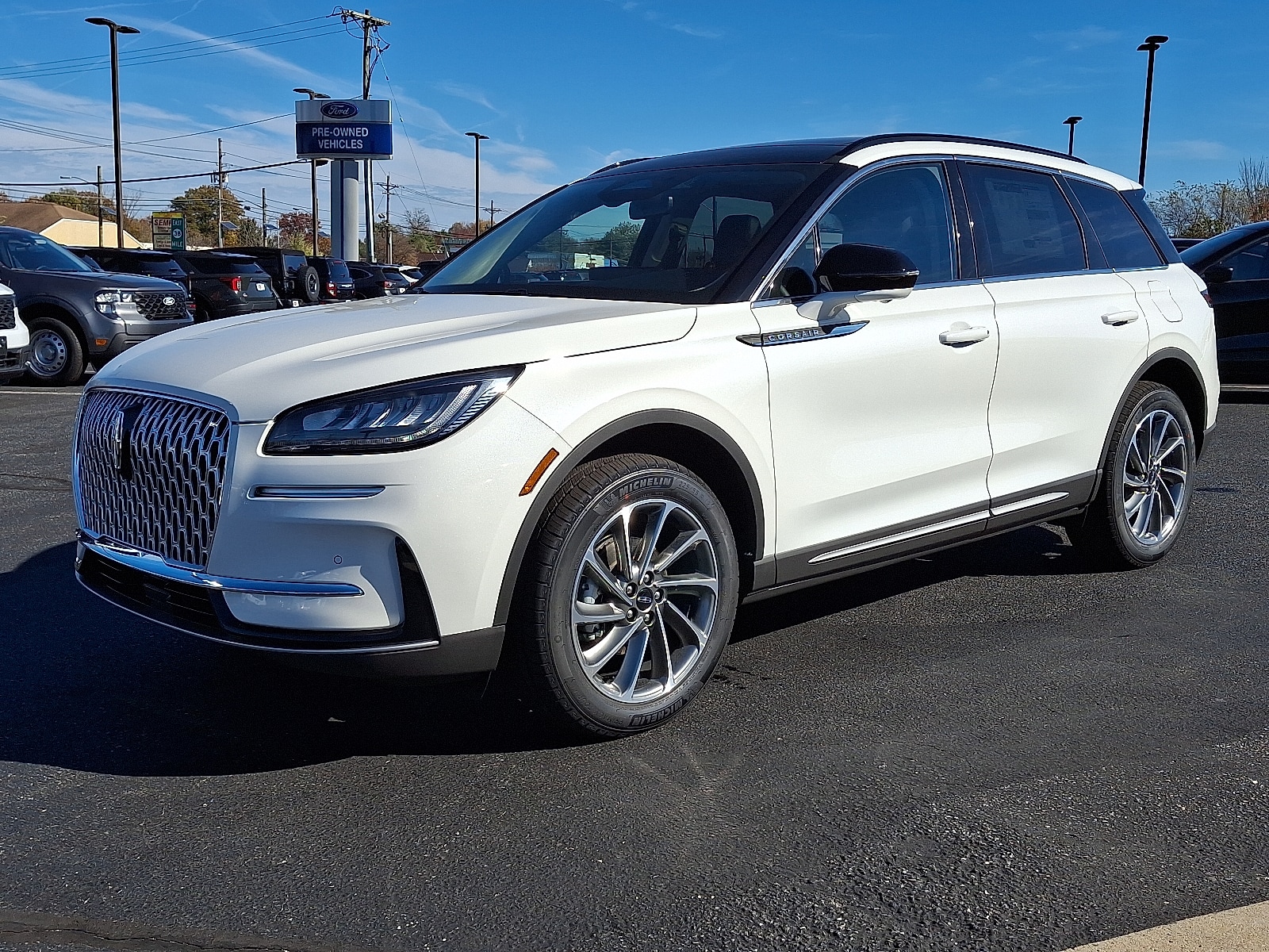 2026 Lincoln Corsair Premiere's photo