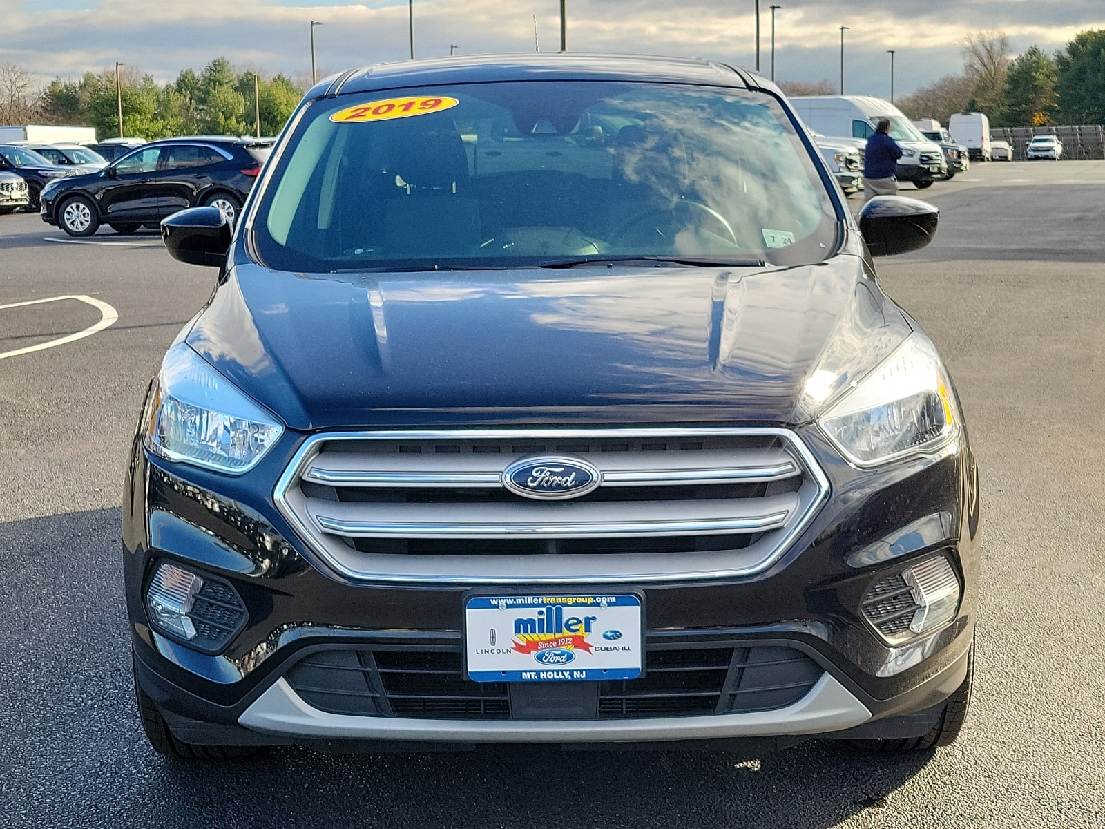 Used 2019 Ford Escape SE with VIN 1FMCU9GD2KUB92768 for sale in Lumberton, NJ
