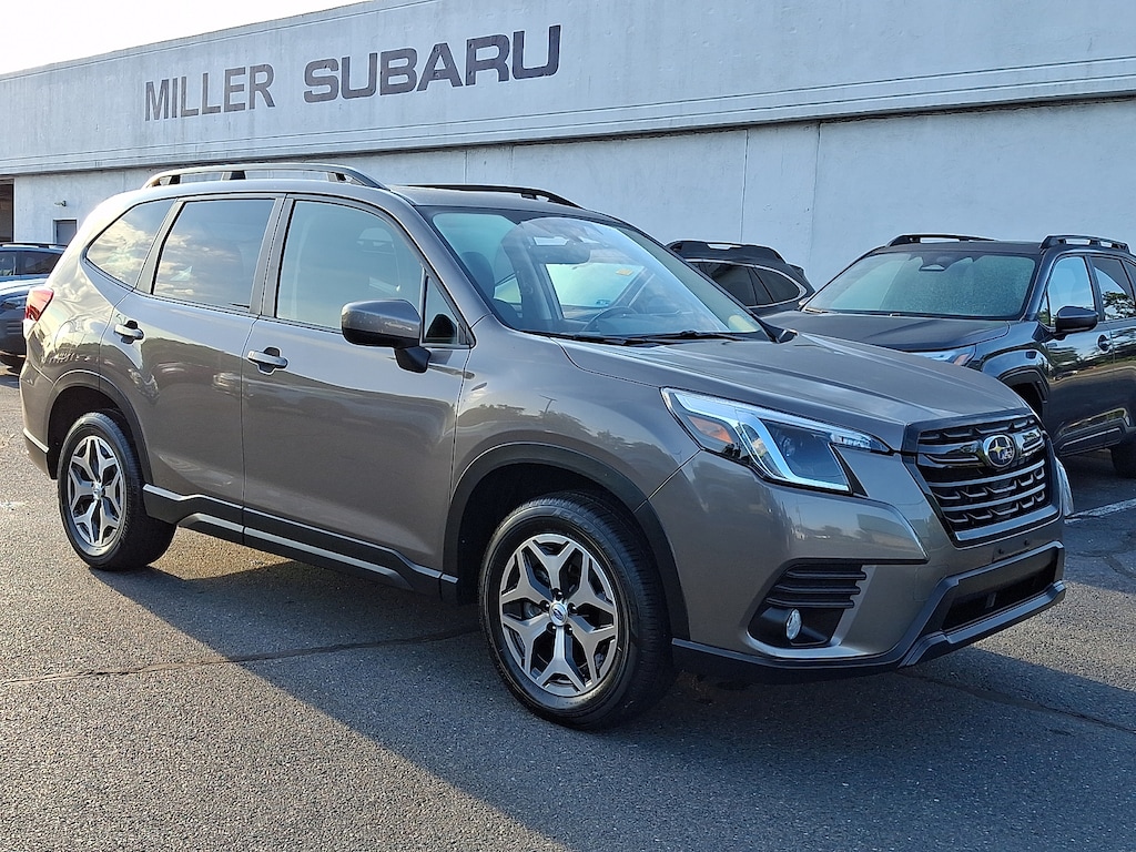 Used 2023 Subaru Forester Premium Sport Utility