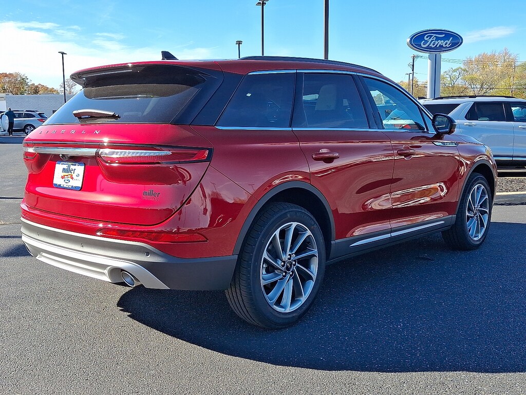 New 2026 Lincoln Corsair Premiere Sport Utility
