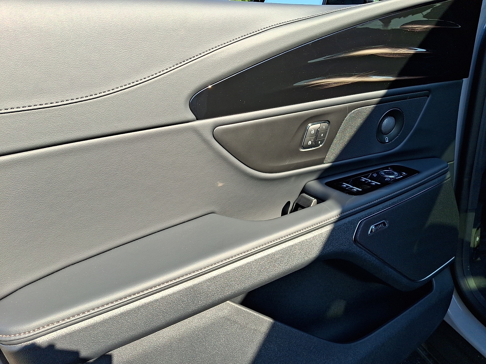 2026 Lincoln Nautilus Premiere - Photo 7