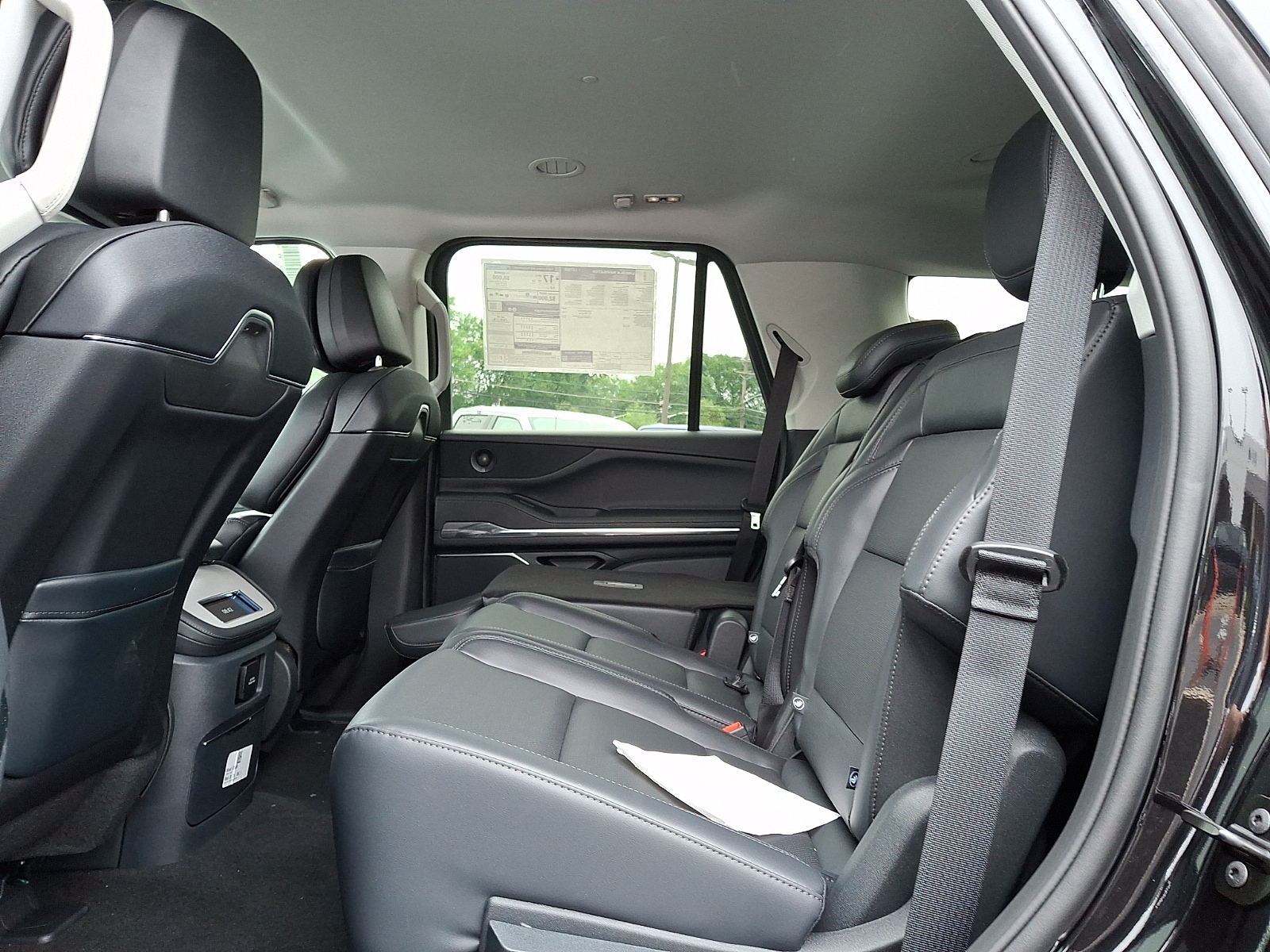 2026 Lincoln Navigator Premiere - Photo 6