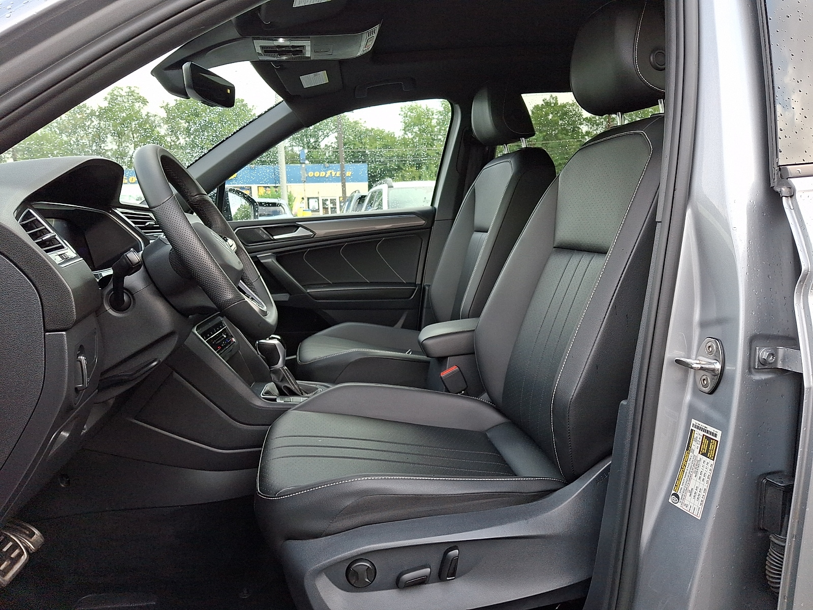 2022 Volkswagen Tiguan SE R-LINE BLACK - Photo 14