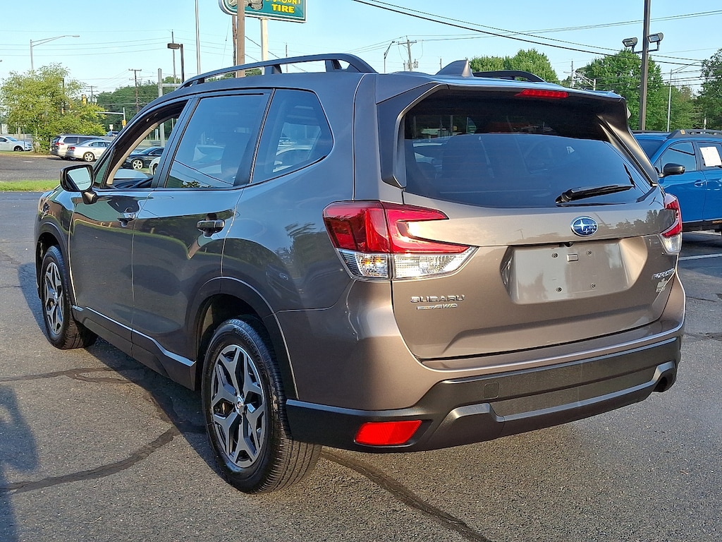 Used 2023 Subaru Forester Premium Sport Utility