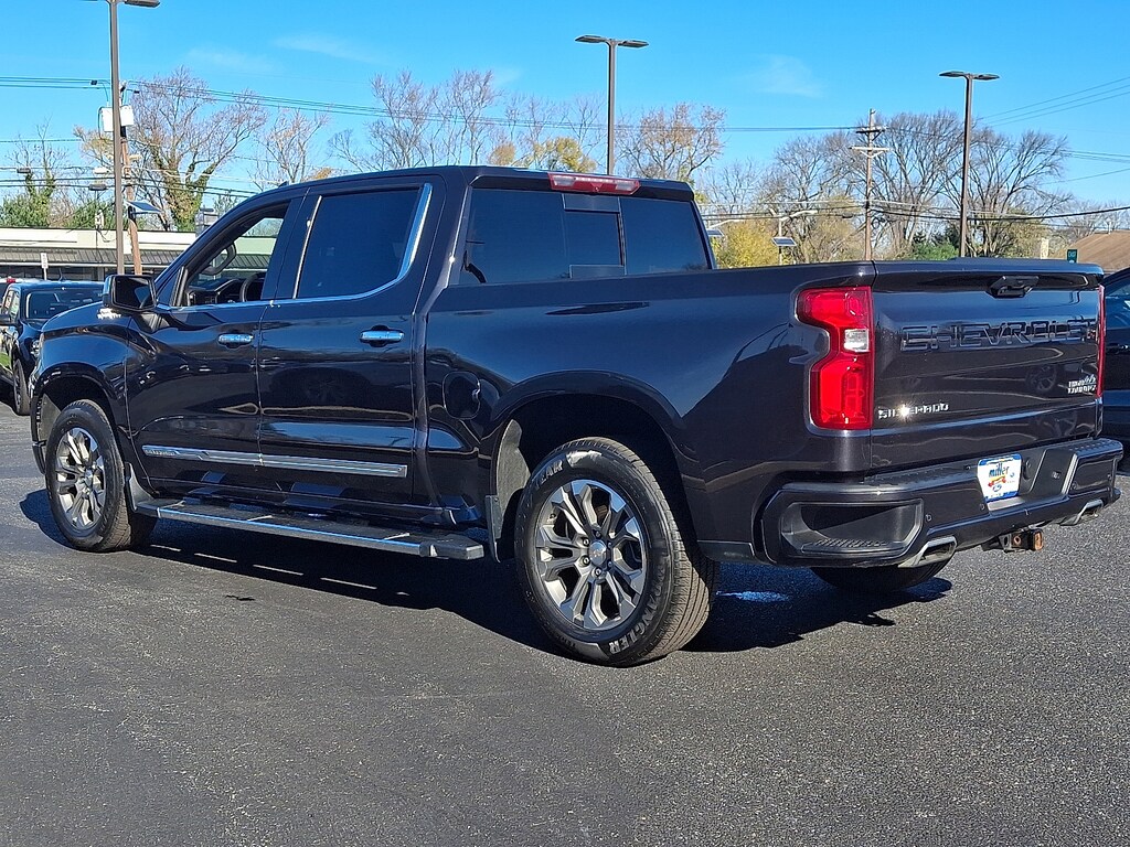 Used 2024 Chevrolet Silverado 1500 4WD Crew Cab Short Bed High Country Crew Cab