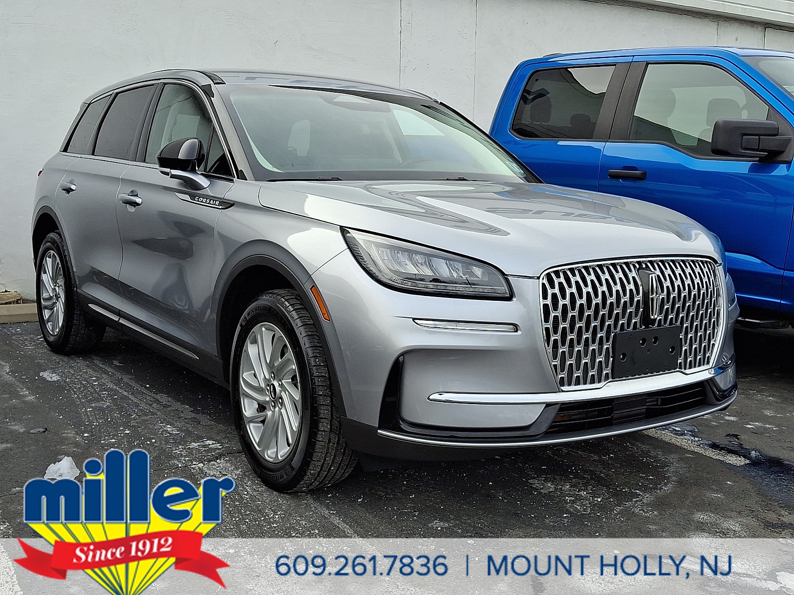 2023 Lincoln Corsair Base