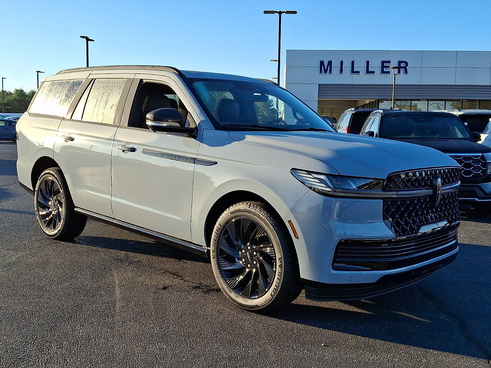 2027 Lincoln Navigator Reserve Sport Utility