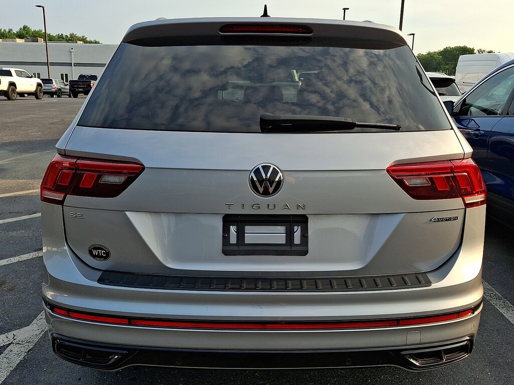 Certified 2022 Volkswagen Tiguan 2.0T SE R-Line Black Sport Utility