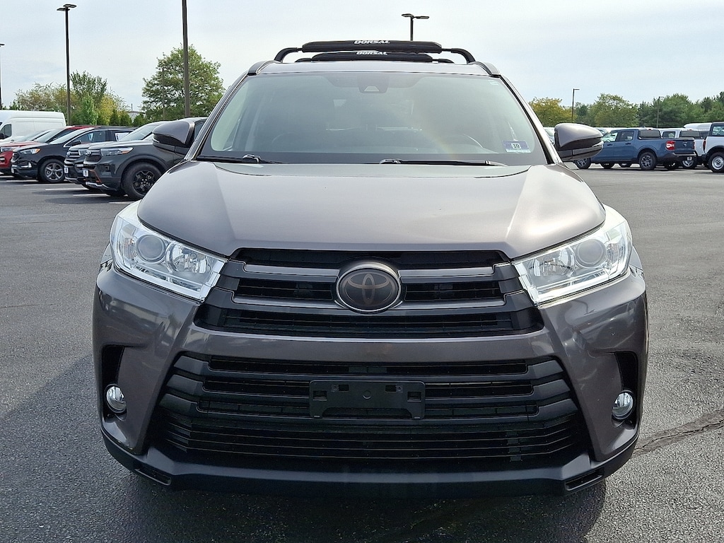 Used 2017 Toyota Highlander XLE Sport Utility