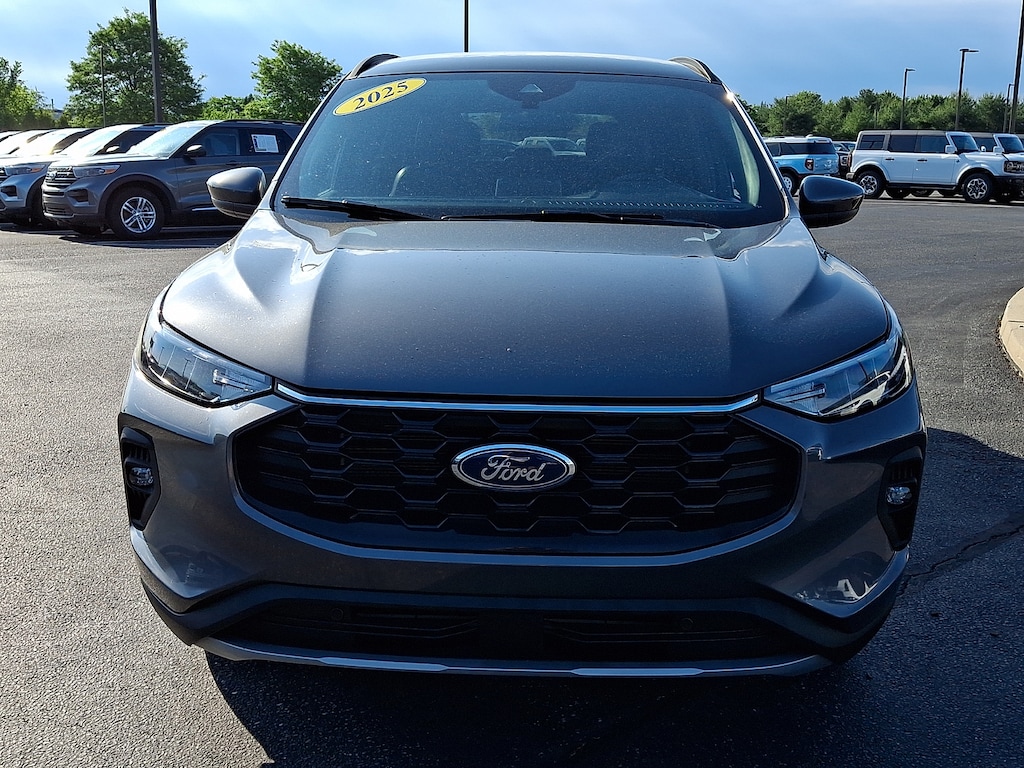 Certified 2025 Ford Escape ST-Line Select Sport Utility