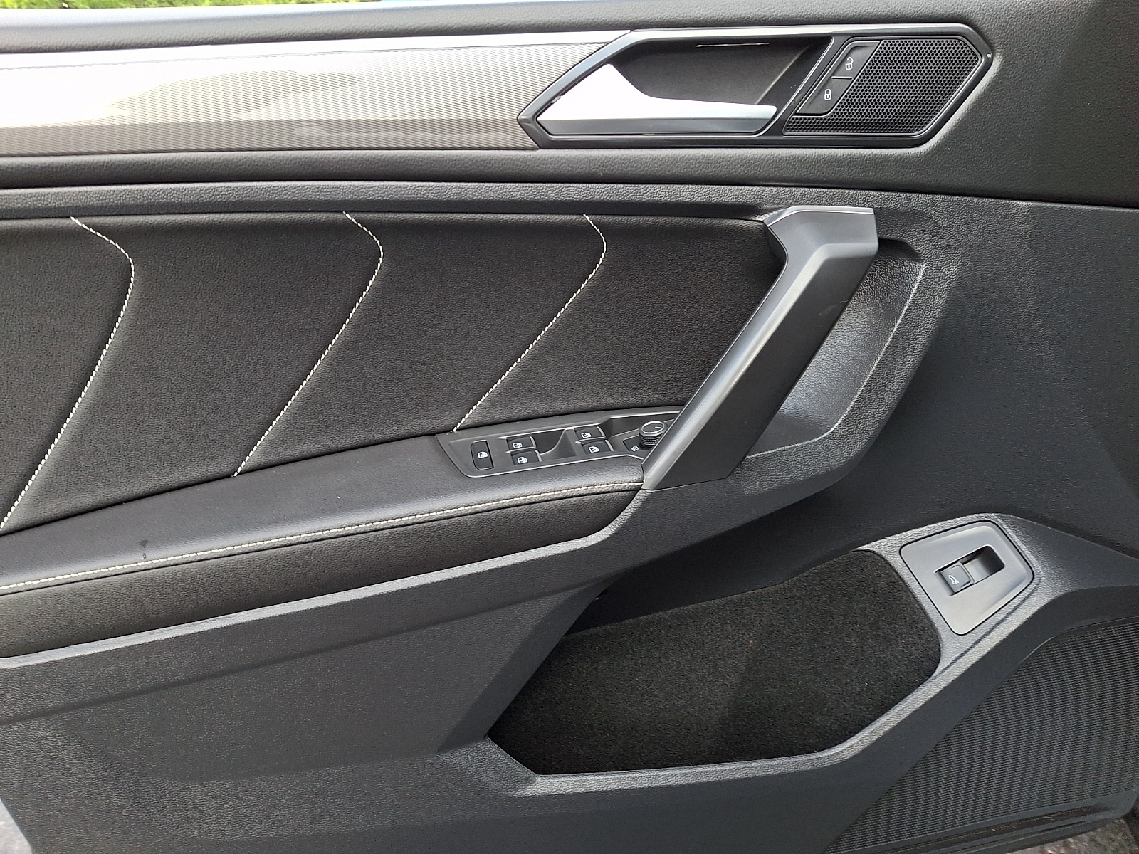 2022 Volkswagen Tiguan SE R-LINE BLACK - Photo 13