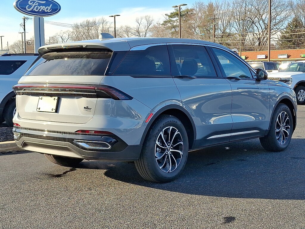 New 2026 Lincoln Nautilus Premiere Sport Utility