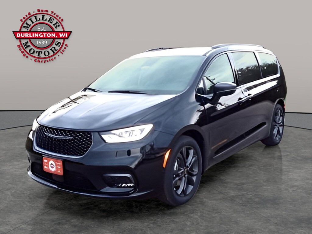 New 2024 Chrysler Pacifica Touring L Brilliant Black Crystal Pearlcoat