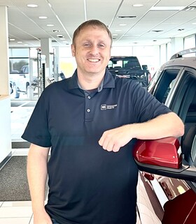 Staff member Jim Saurer from ID_567703