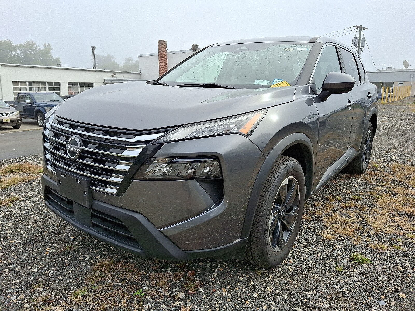 2024 Nissan Rogue SV AWD photo 2