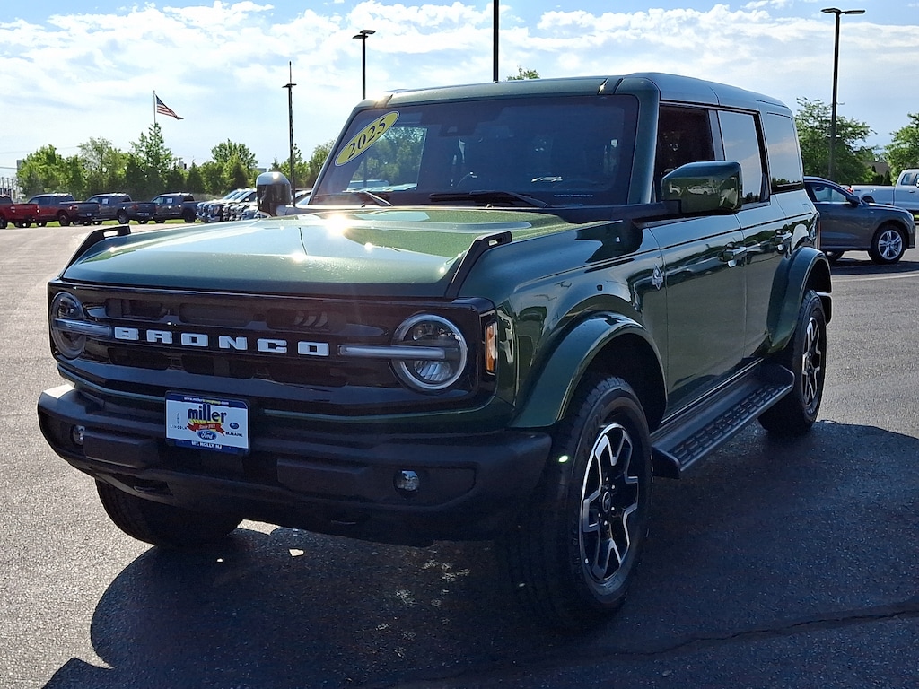 Used 2025 Ford Bronco Outer Banks Sport Utility