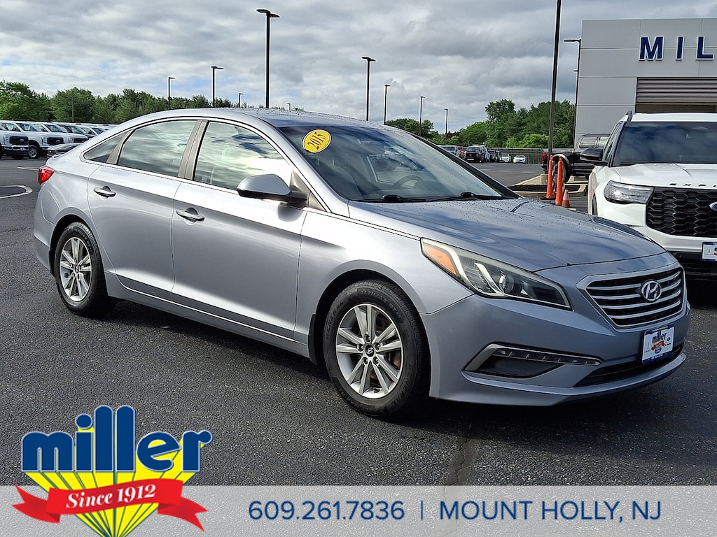 Used 2015 Hyundai Sonata SE Sedan
