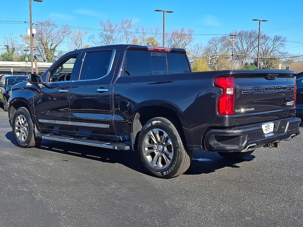 Used 2024 Chevrolet Silverado 1500 4WD Crew Cab Short Bed High Country Crew Cab