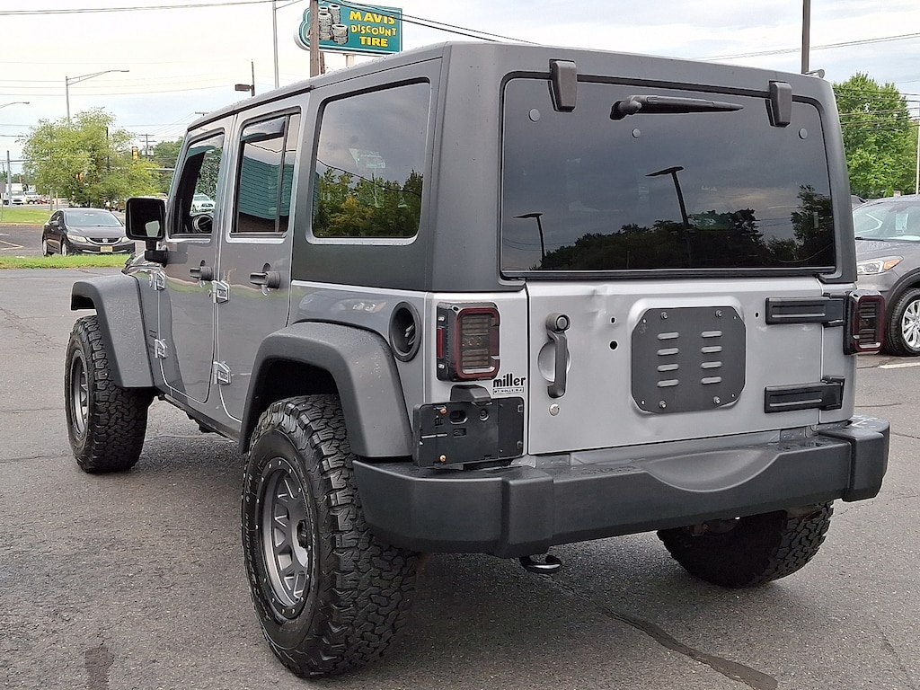 Used 2017 Jeep Wrangler Unlimited Sport 4x4 Sport Utility