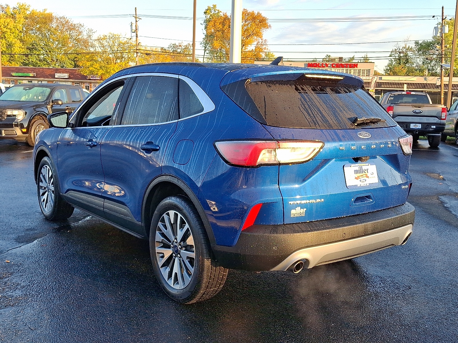 2022 Ford Escape Titanium photo 3