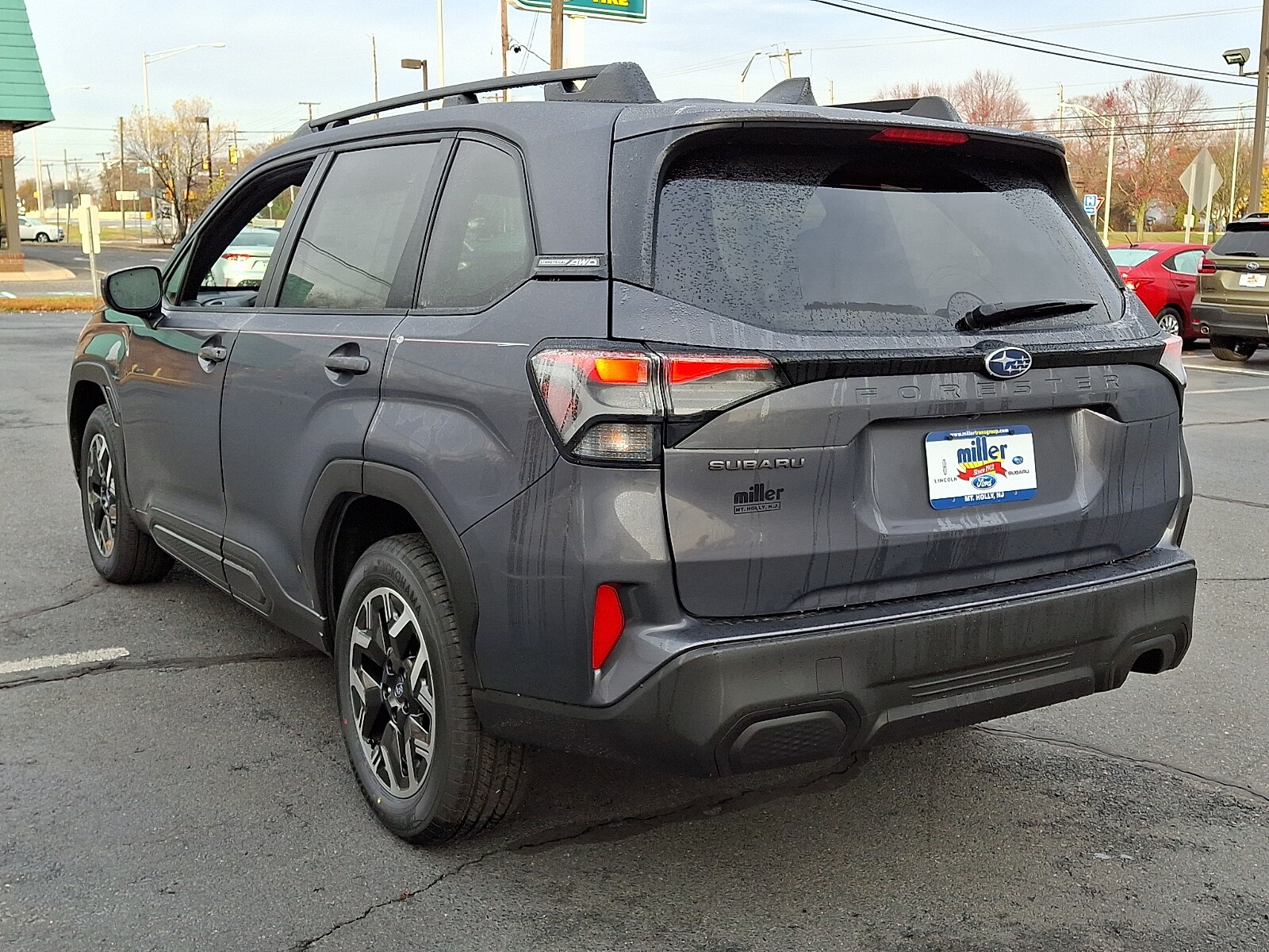 2025 Subaru Forester Premium Base photo 2