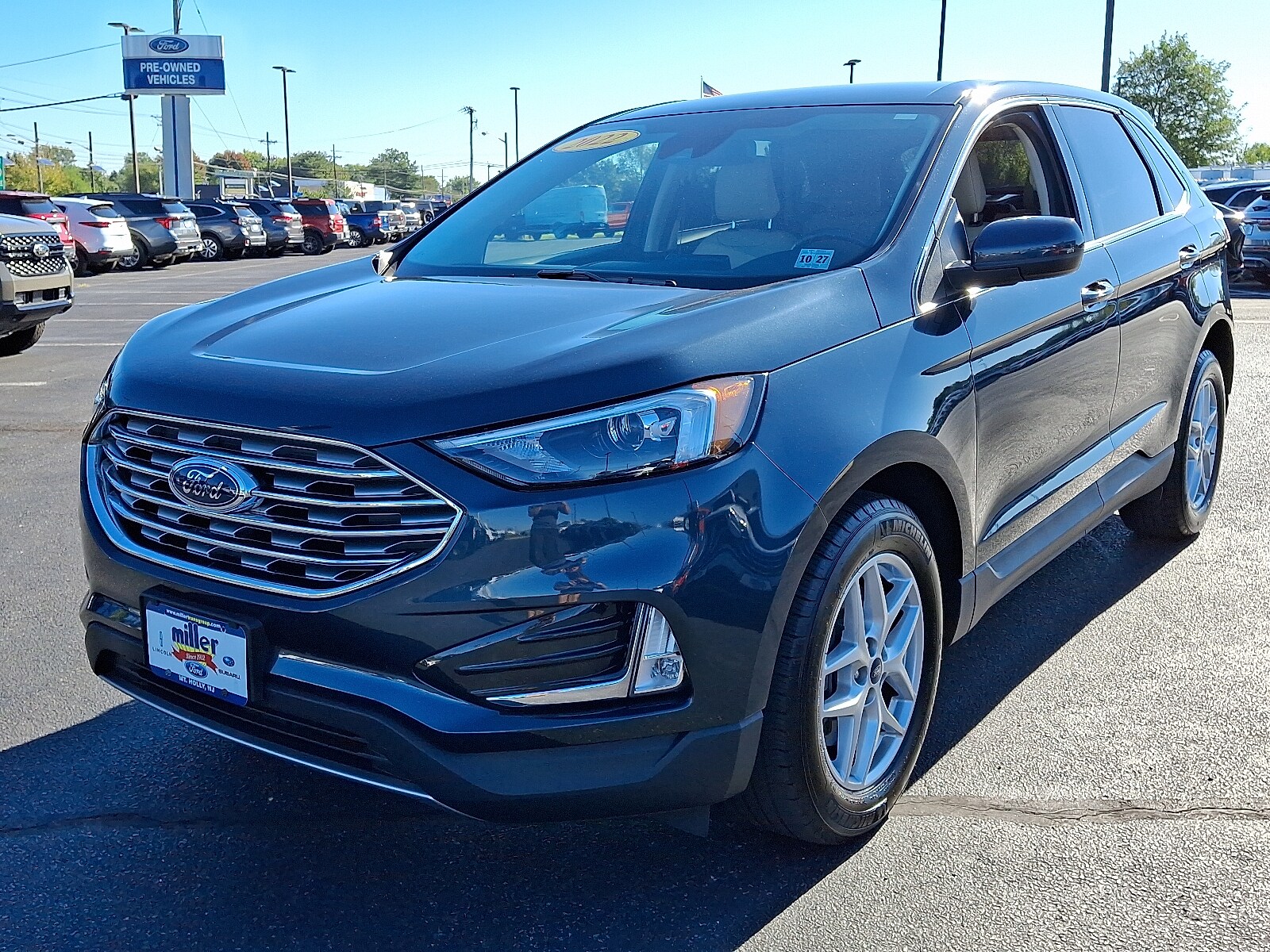 2022 Ford Edge SEL photo 3